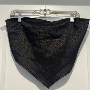 SHEIN Black Leopard Print Crop Top